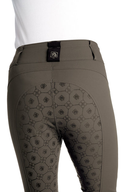 Isabella Silicone Full-Grip Breech